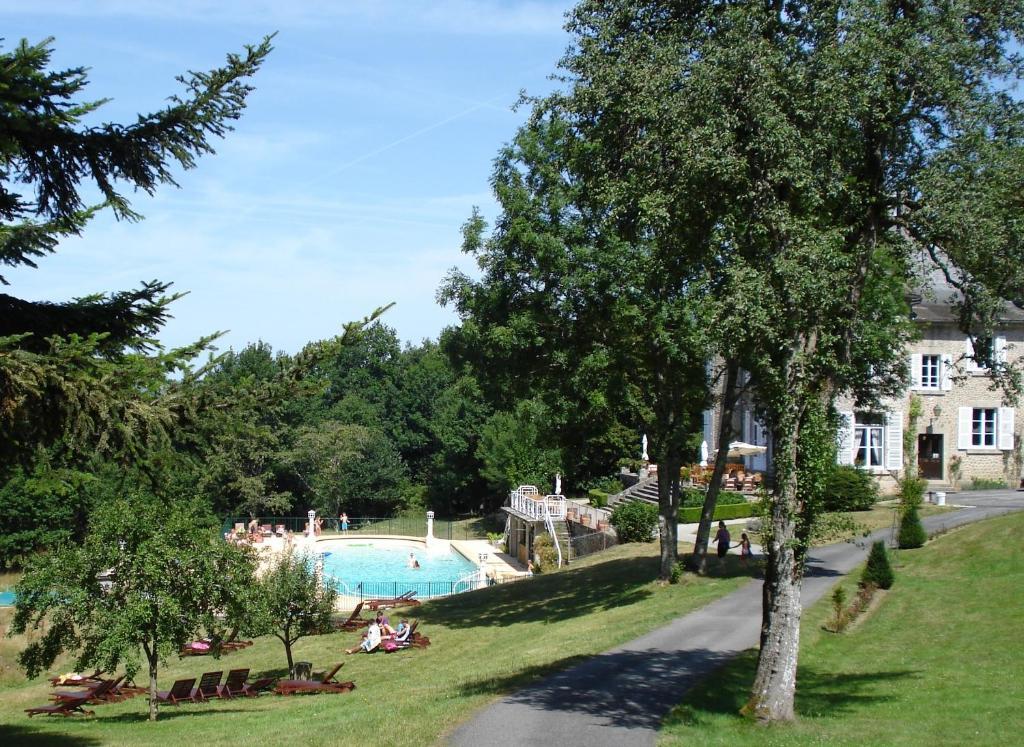 Château Le Mialaret Neuvic  Exterior foto