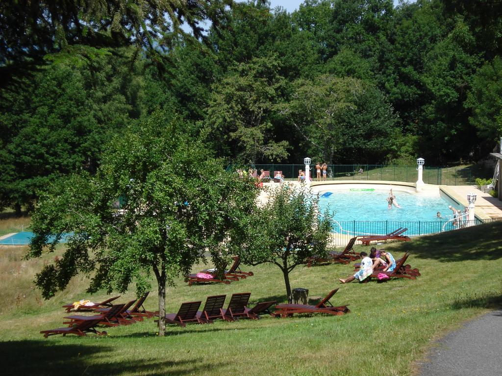 Château Le Mialaret Neuvic  Exterior foto